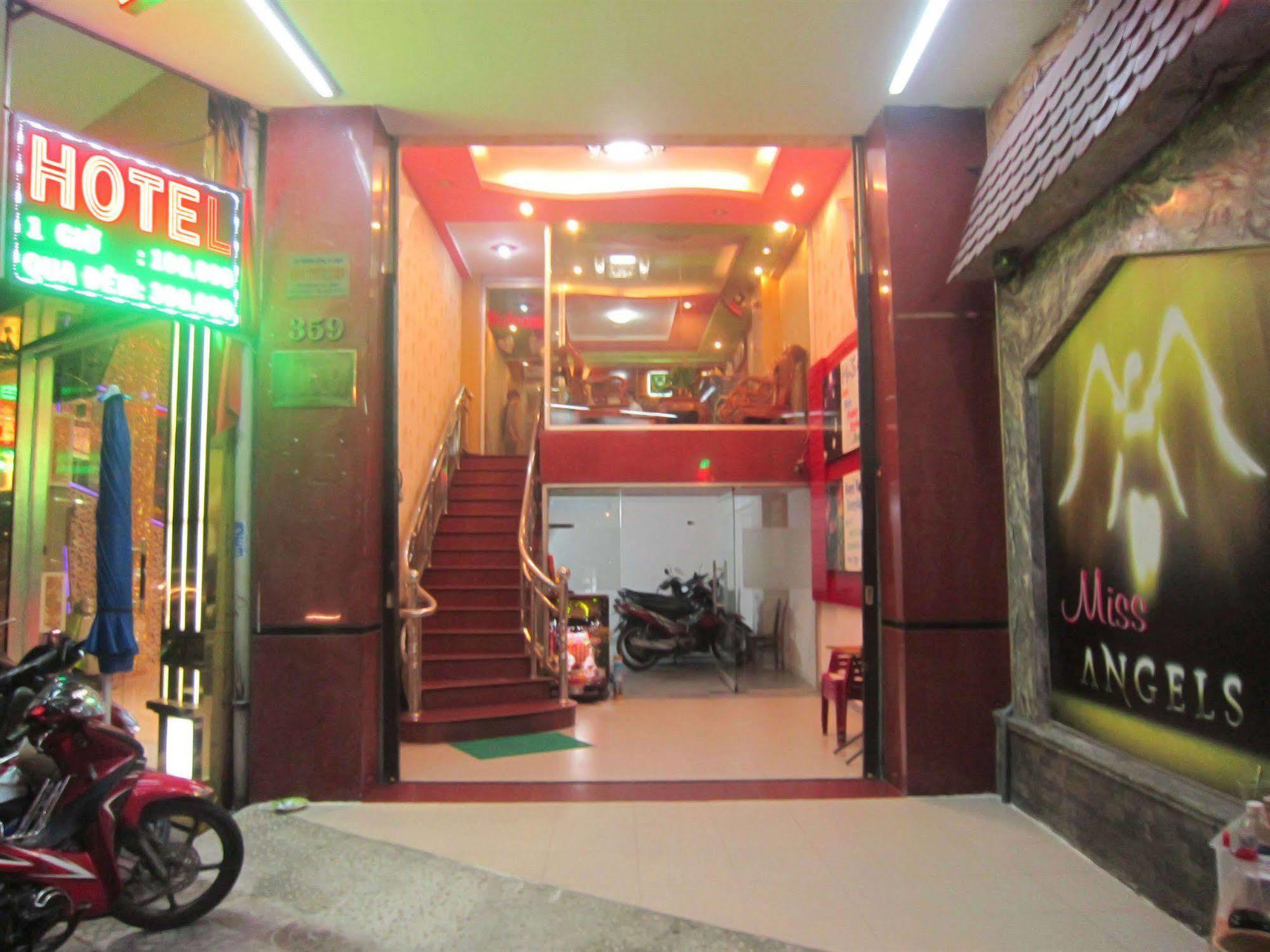 Thuy Tien Hotel Hô Chi Minh-Ville Extérieur photo