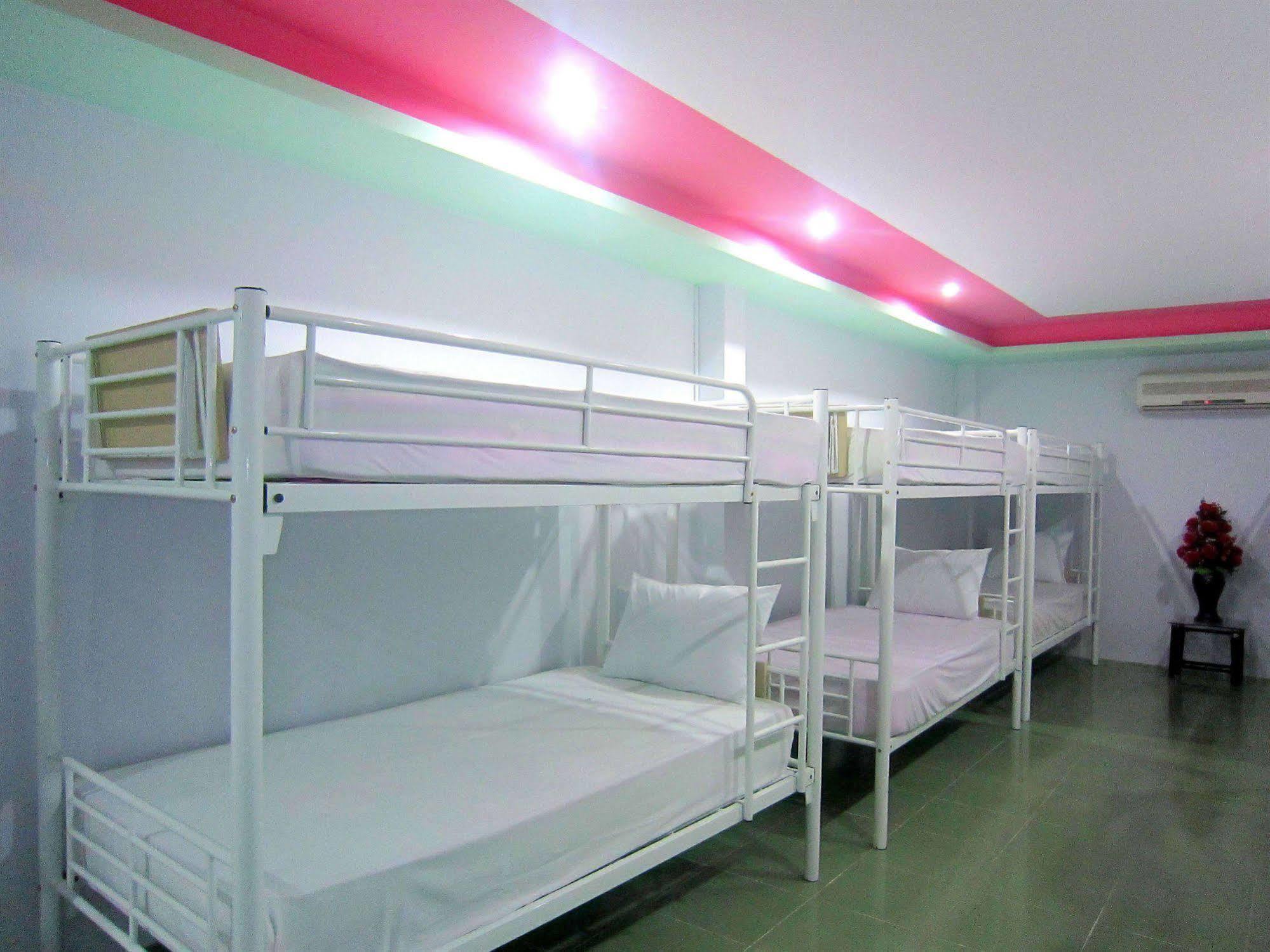 Thuy Tien Hotel Hô Chi Minh-Ville Extérieur photo