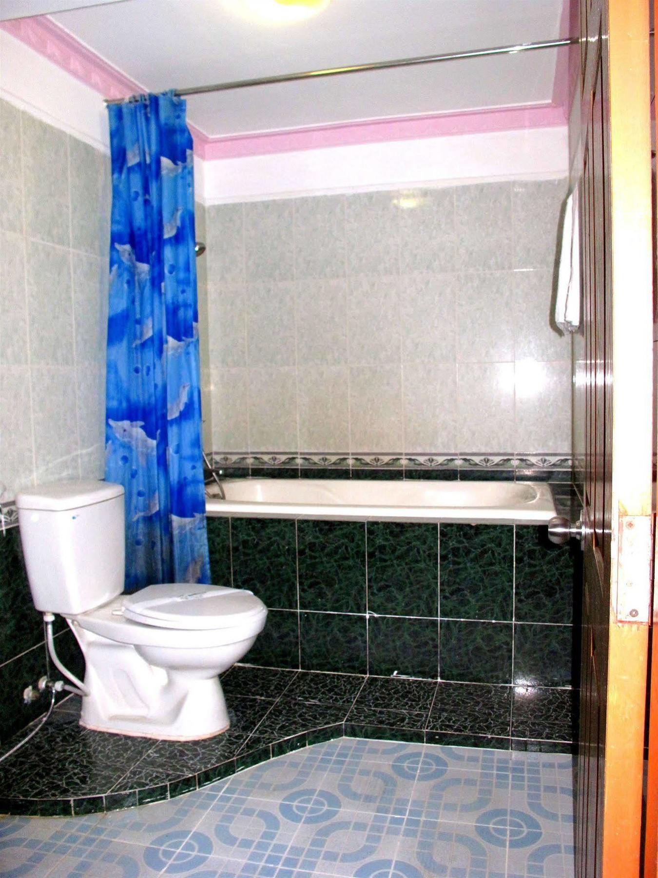 Thuy Tien Hotel Hô Chi Minh-Ville Extérieur photo