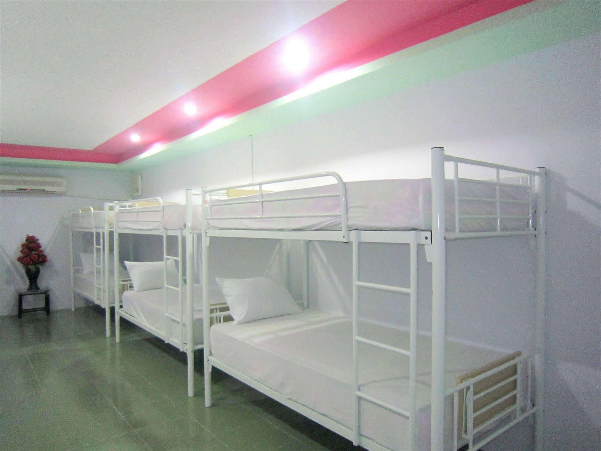 Thuy Tien Hotel Hô Chi Minh-Ville Extérieur photo