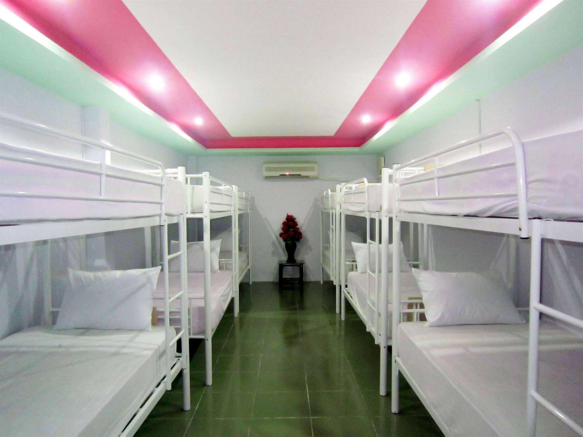 Thuy Tien Hotel Hô Chi Minh-Ville Extérieur photo
